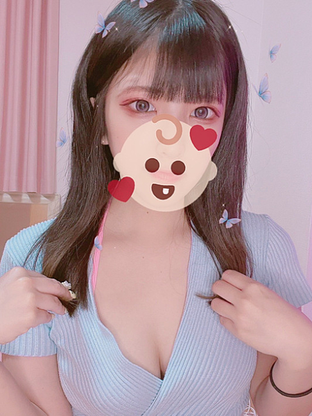 椎名 なゆ